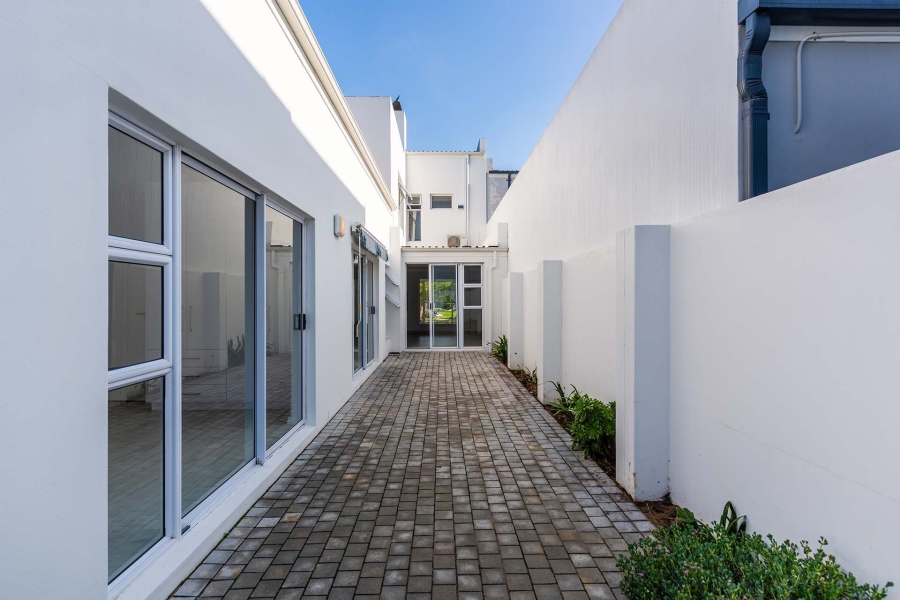 4 Bedroom Property for Sale in Sagewood Western Cape